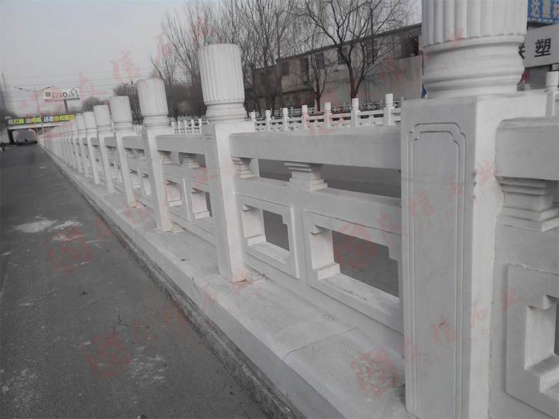 漢白玉石護(hù)欄