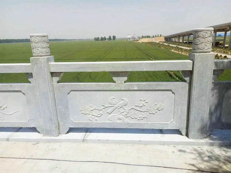 青石欄桿